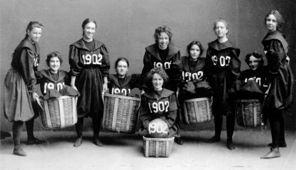 Smith College Class of 1902 Women's Basketball Team