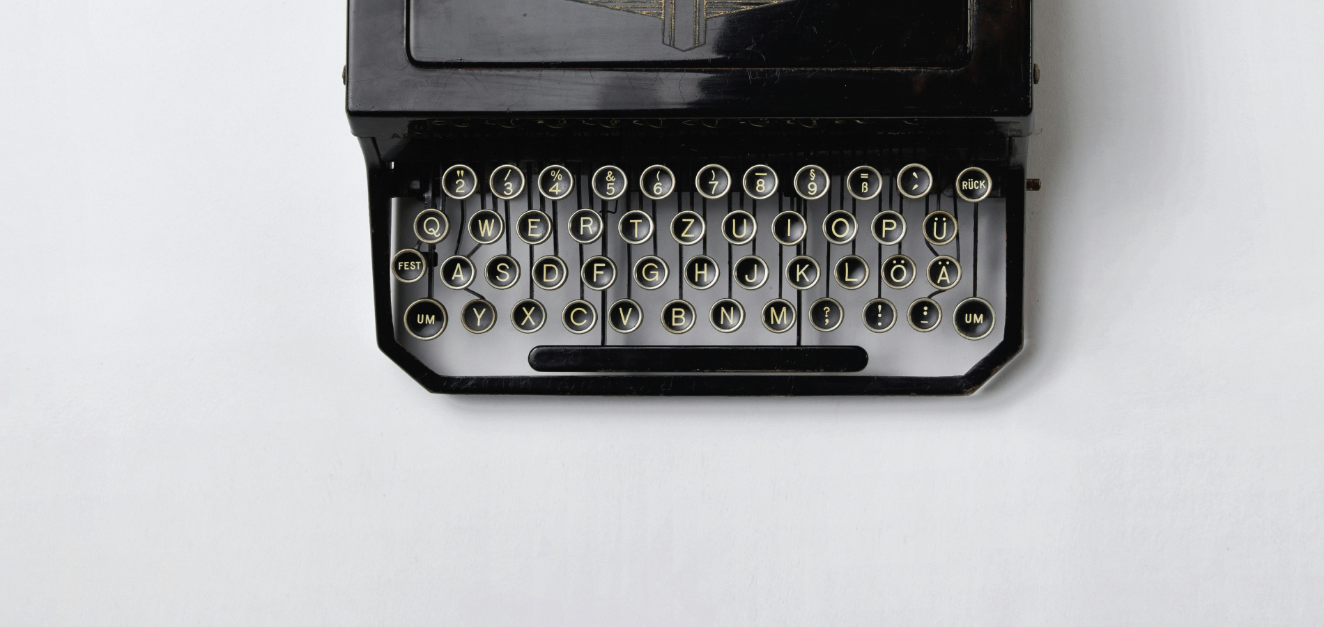 black and white image of a typewriter